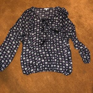 En Creme Blouse with Lace up front Sz M